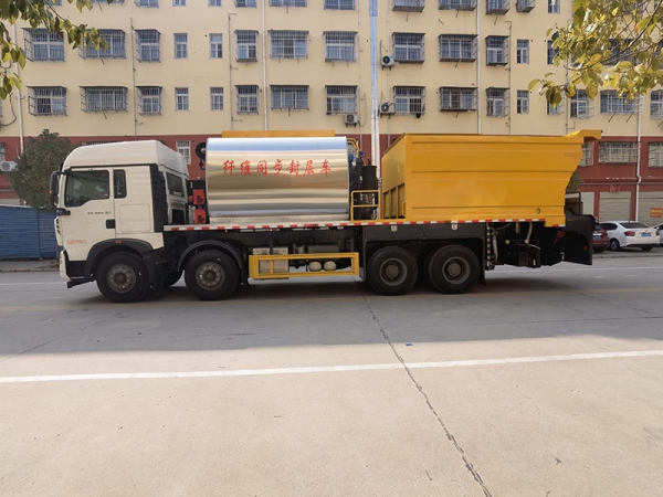 SINOTRUK Duty Fiber Synchronized Gravel Sealer