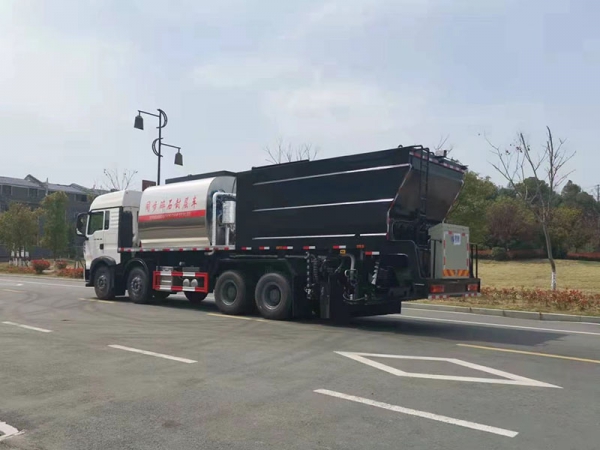 SINOTRUK Duty Fiber Synchronized Gravel Sealer