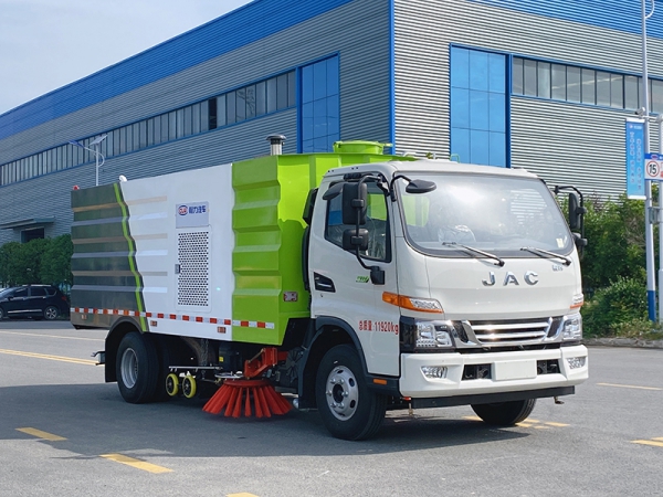 JAC 8 square sweeper