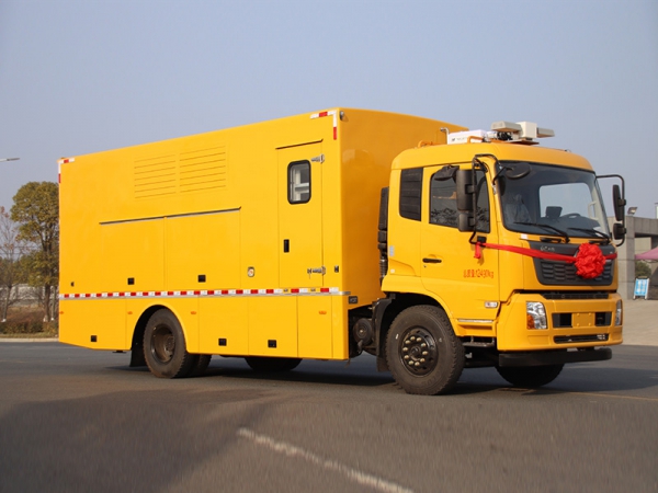 Dongfeng 3000m³ Drainage Truck