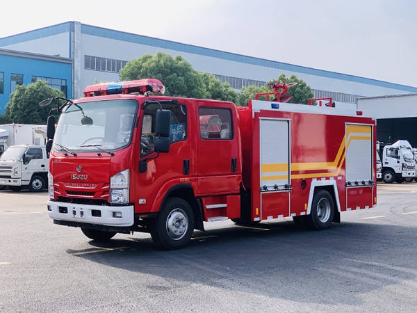 Isuzu 3.5-ton Foam Tanker Fire Truck