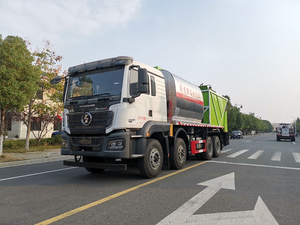 Shaanqi 8x4 Synchronized Gravel Sealing Vehicle