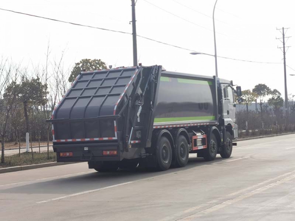 Shaanqi front four rear eight compressed garbage truck 8x4