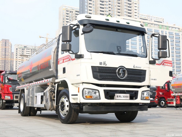 Shaanqi Delong 10-ton tanker truck