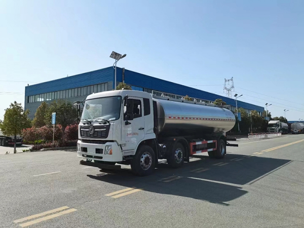 Dongfeng Tianjin three-axle 19.5 square meters milk tanker