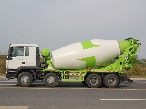 SINOTRUK Duty Truck Shanteka Mixer