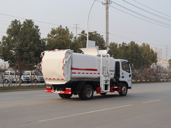 Dongfeng D6 White Kitchen Waste Truck