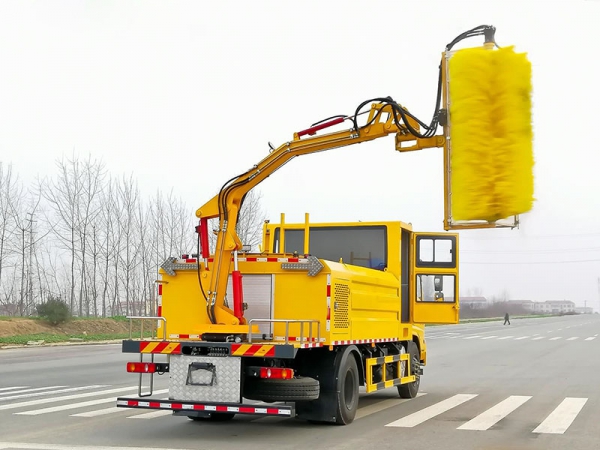 Dongfeng Tianjin Wall Cleaning Vehicle