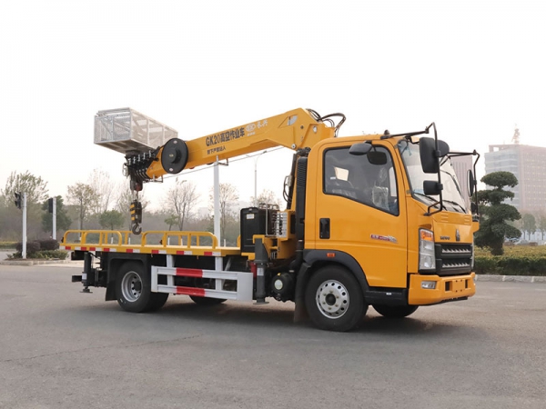 SINOTRUK Heavy Duty Truck Haworth single row 5 tons straight boom crane