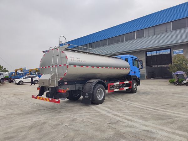 SINOTRUK Vehicle Haworth 13 Square Milk Tanker