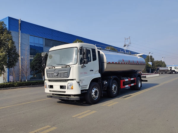 Dongfeng Tianjin three-axle 19.5 square meters milk tanker