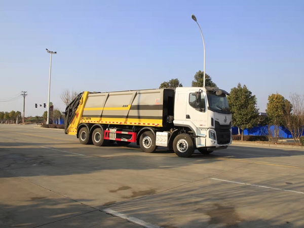 Liuqi front four rear eight compressed garbage truck