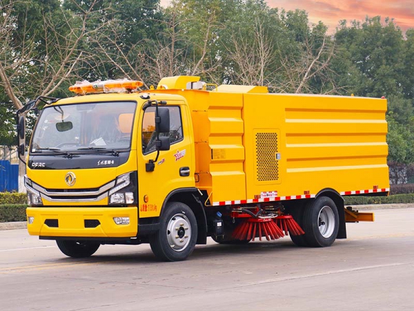 Dongfeng 12 tons road sweeper