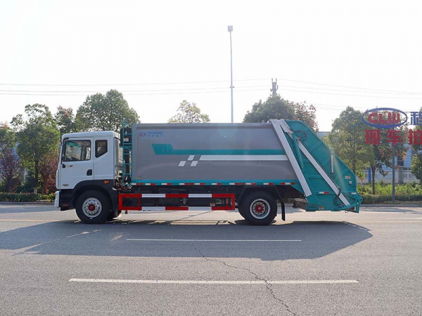 Dongfeng D9 compressed garbage truck 17 cubic meters