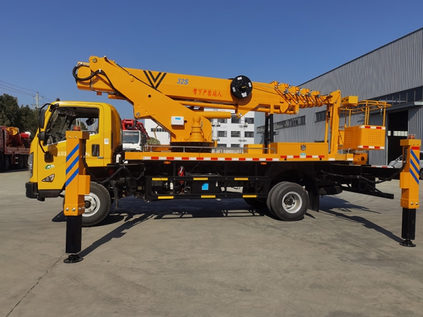 JIANGLING 32m Aerial Work Truck