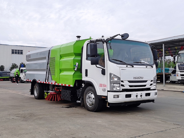 Isuzu 8 cu.m. Sweeper