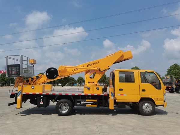 Isuzu Double Row 27m Aerial Worker