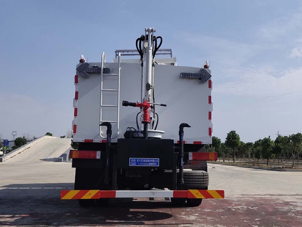 Dongfeng Tianjin Tunnel Cleaning Vehicle