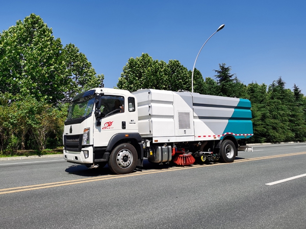 SINOTRUK Duty Haworth Sweeper