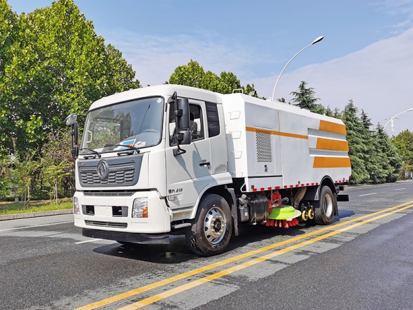 Dongfeng Tianjin 16 cubic meters road sweeper