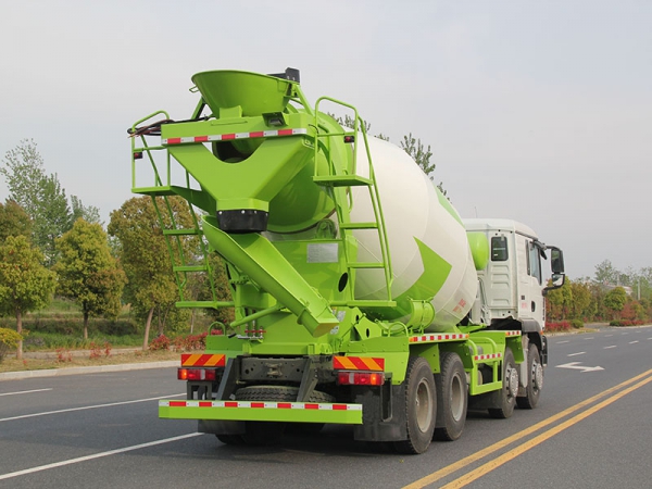 SINOTRUK Duty Truck Shanteka Mixer