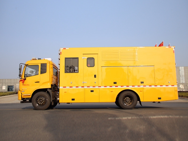 Dongfeng 3000m³ Drainage Truck