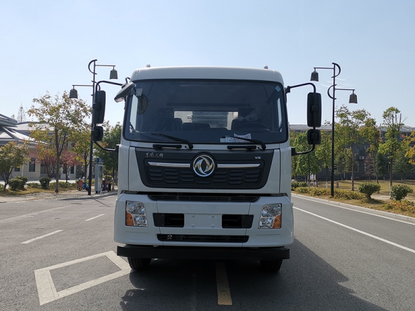 Dongfeng Tianjin 12-party intelligent asphalt sprinkler truck