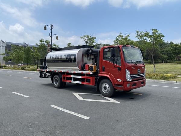 Shaanqi single row standing 8 square intelligent asphalt sprinkler trucks