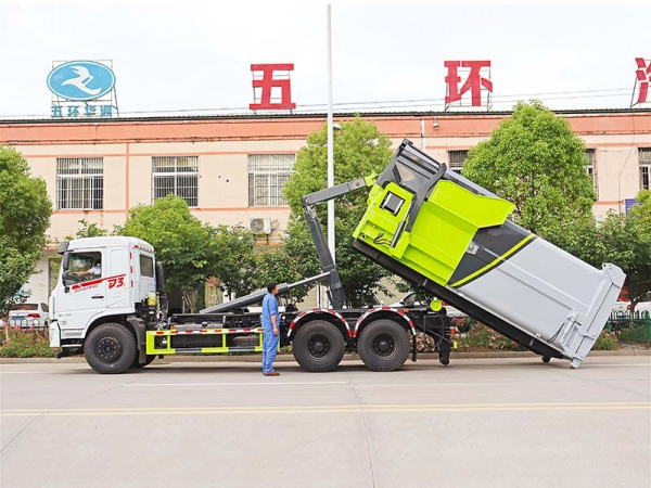 Dongfeng special bottom D3 hook arm garbage truck plus mobile station