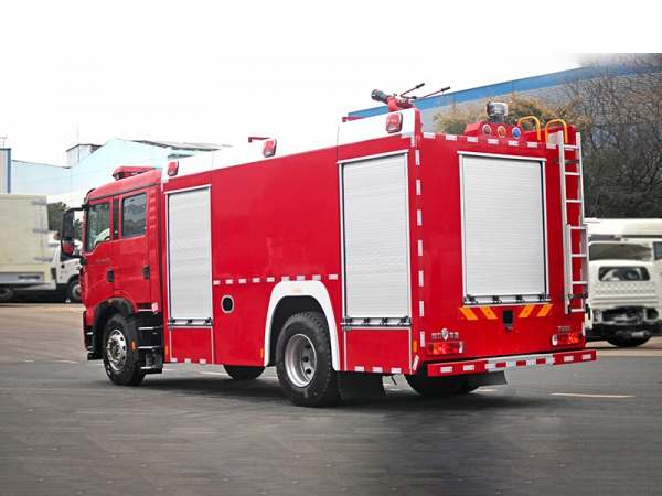 Fire truck, 8-ton foam tank