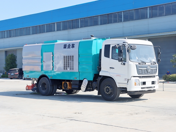 Dongfeng Tianjin 18-ton rear-mounted vacuum truck