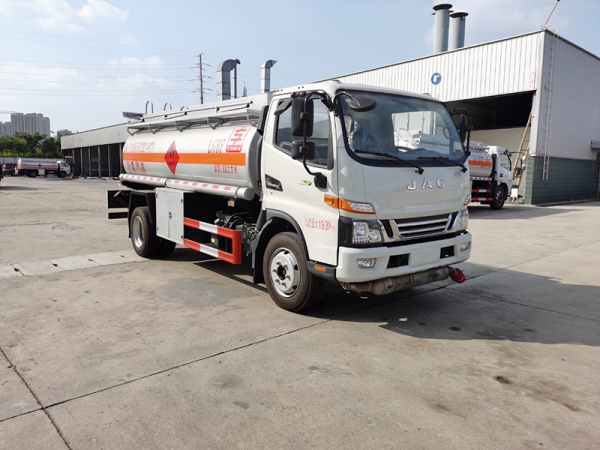 JAC Junling 8-ton Tanker Truck