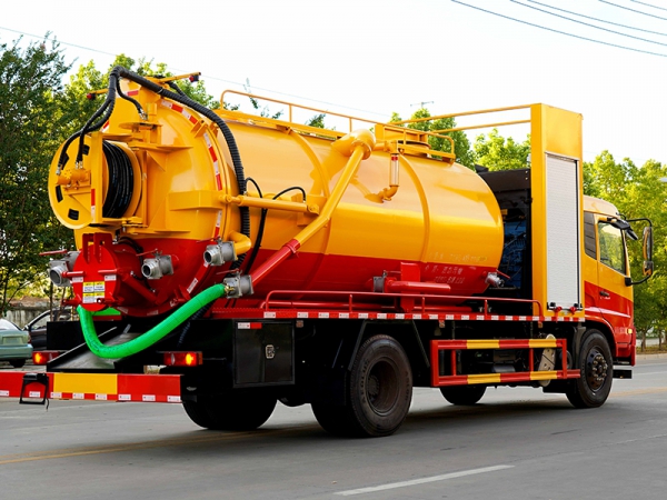 Dongfeng Tianjin 15 cubic meters cleaning suction trucks