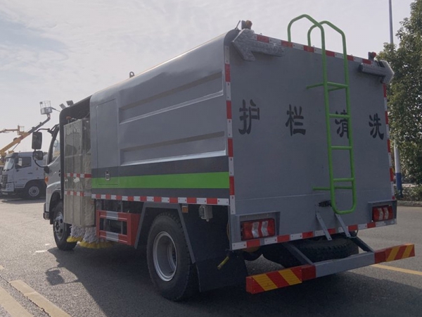 JAC City Guardrail Cleaning Vehicle