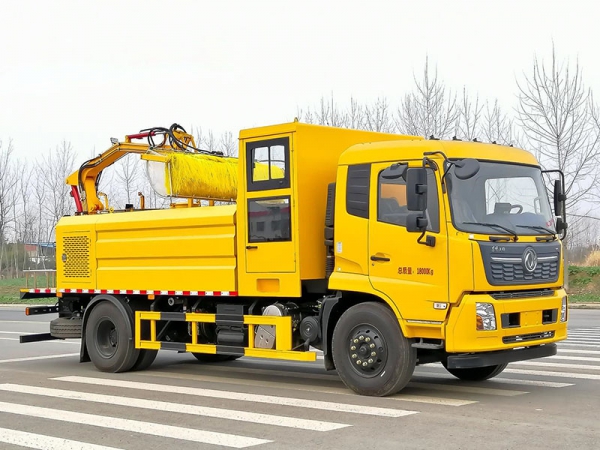 Dongfeng Tianjin Wall Cleaning Vehicle