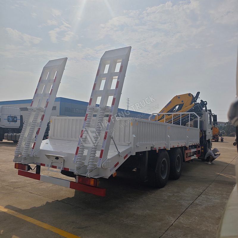 6x4 Shacman F3000 XCMG 16-ton Robotic arm