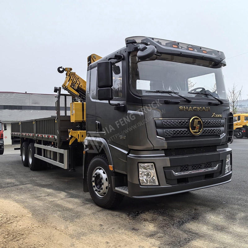 6x4 Shacman X3000 6.3-ton Robotic arm