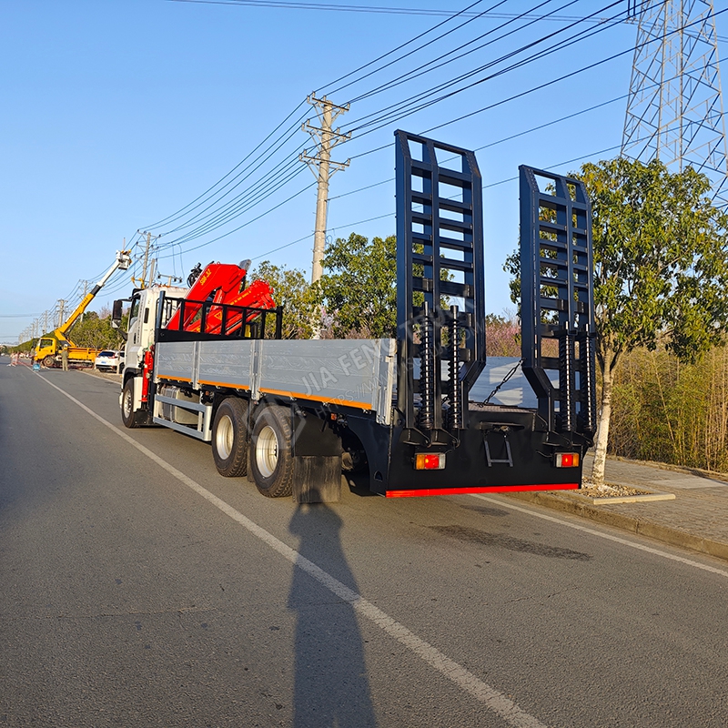Isuzu 6x4 Mechanical Arm Crane with Aluminum Alloy Cargo Box