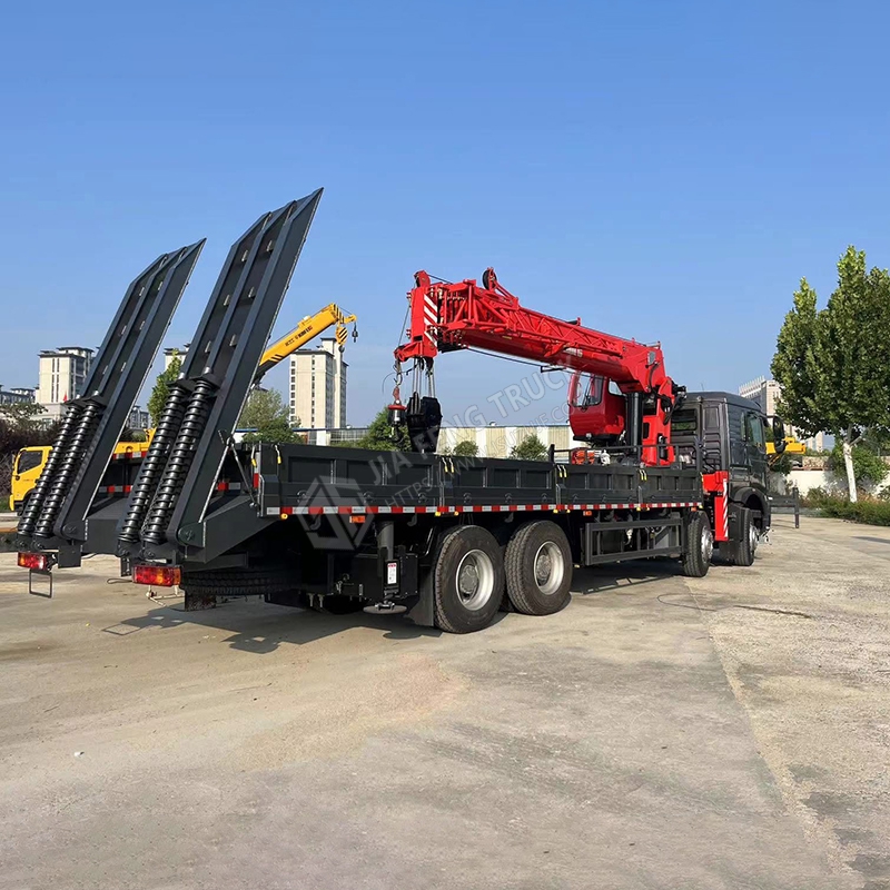 Sinotruk 8x4 HOWO Truck-Mounted Crane with Ladder
