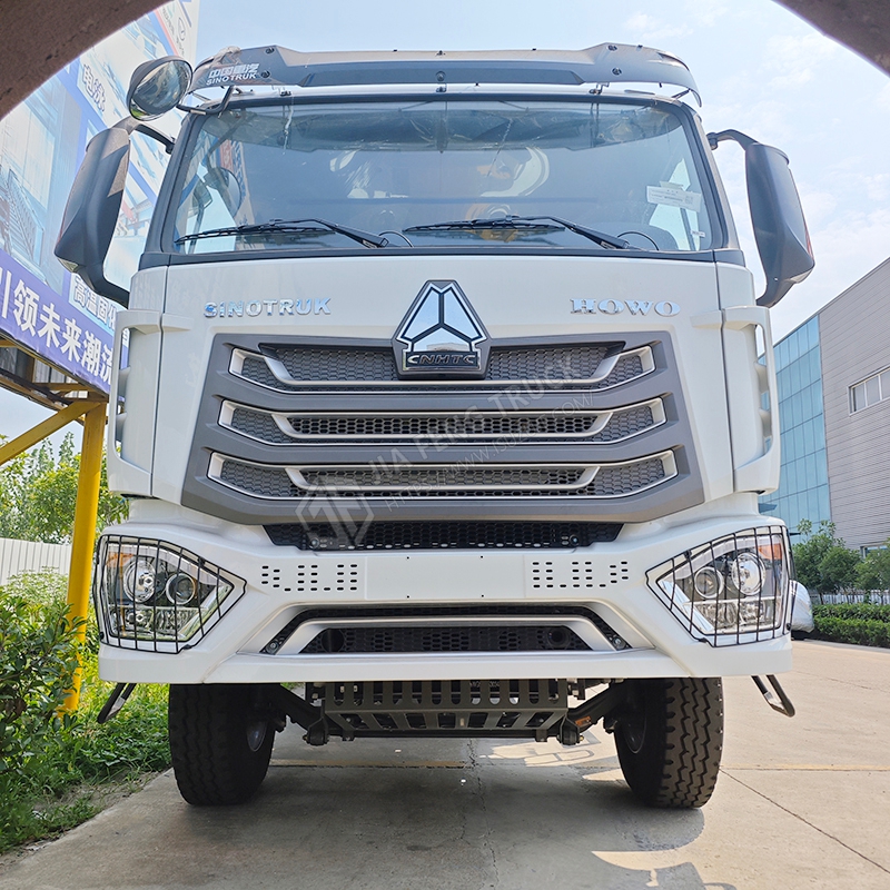 Sinotruk HOWO 6x4 NX XCMG 10-ton 4-section boom