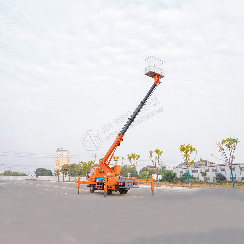 Isuzu 20-Meter Aerial Work Truck