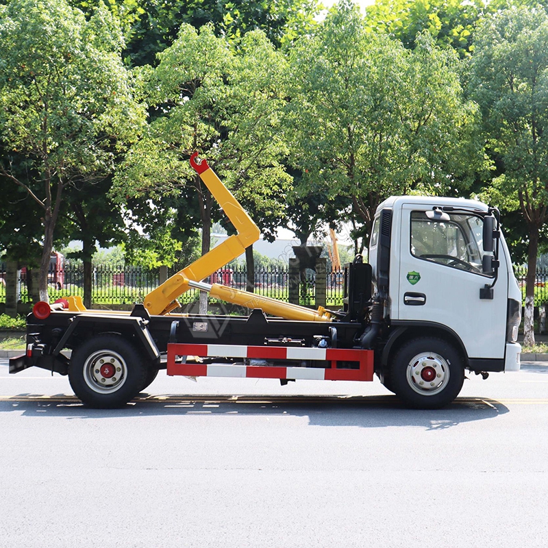 Dongfeng D6 Hook Arm Garbage Truck