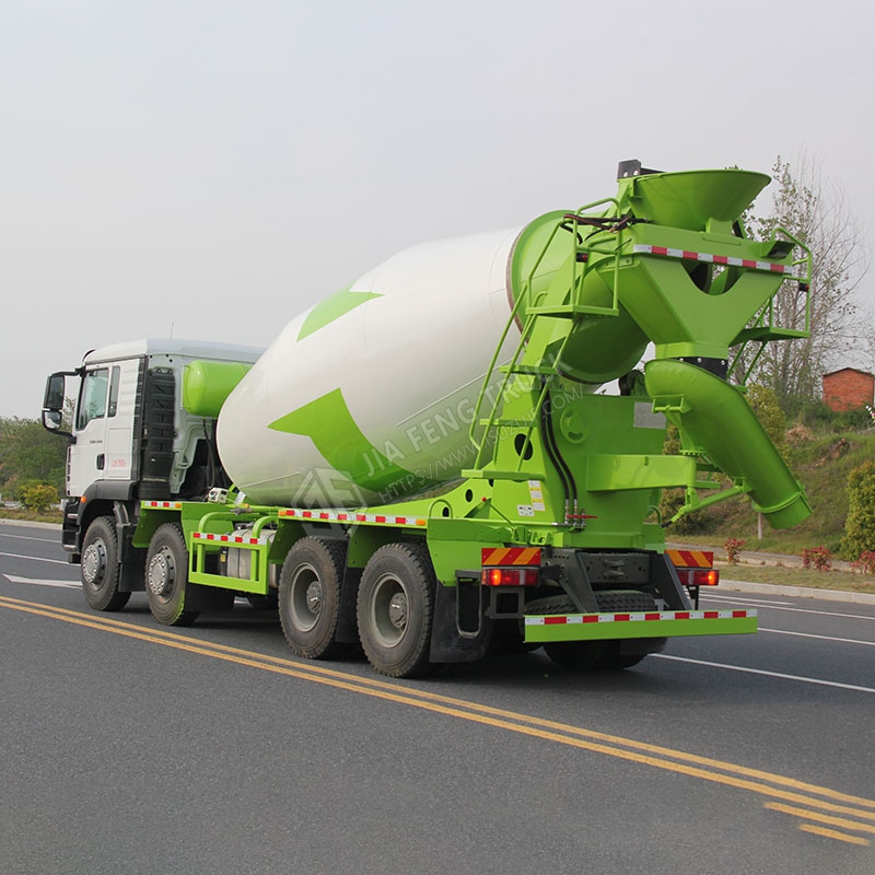 Sinotruk Sandaika (8×4) Concrete Mixer Truck