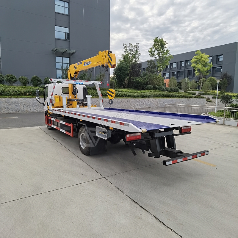 Liberation Heavy-Duty Truck with Truck-Mounted Crane and Tow Truck