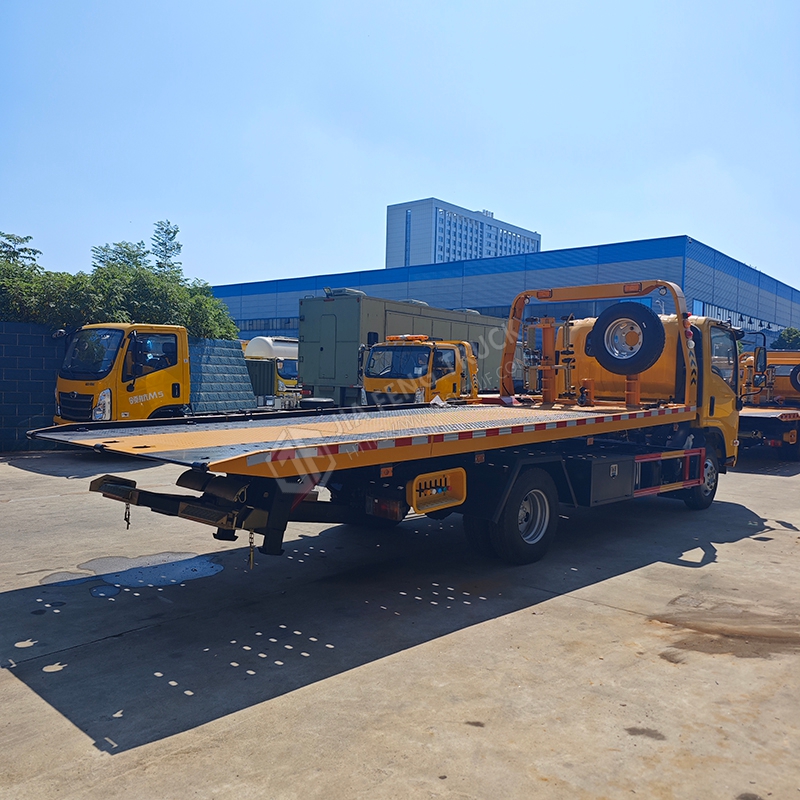 Isuzu KV100 Roadside Recovery Vehicle