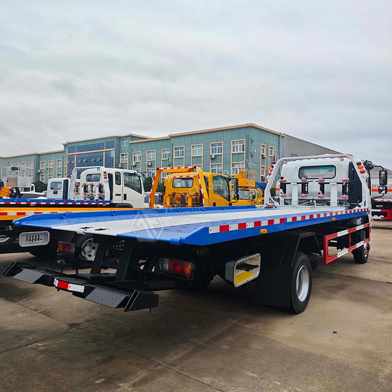 Isuzu Highway Emergency Rescue Vehicle