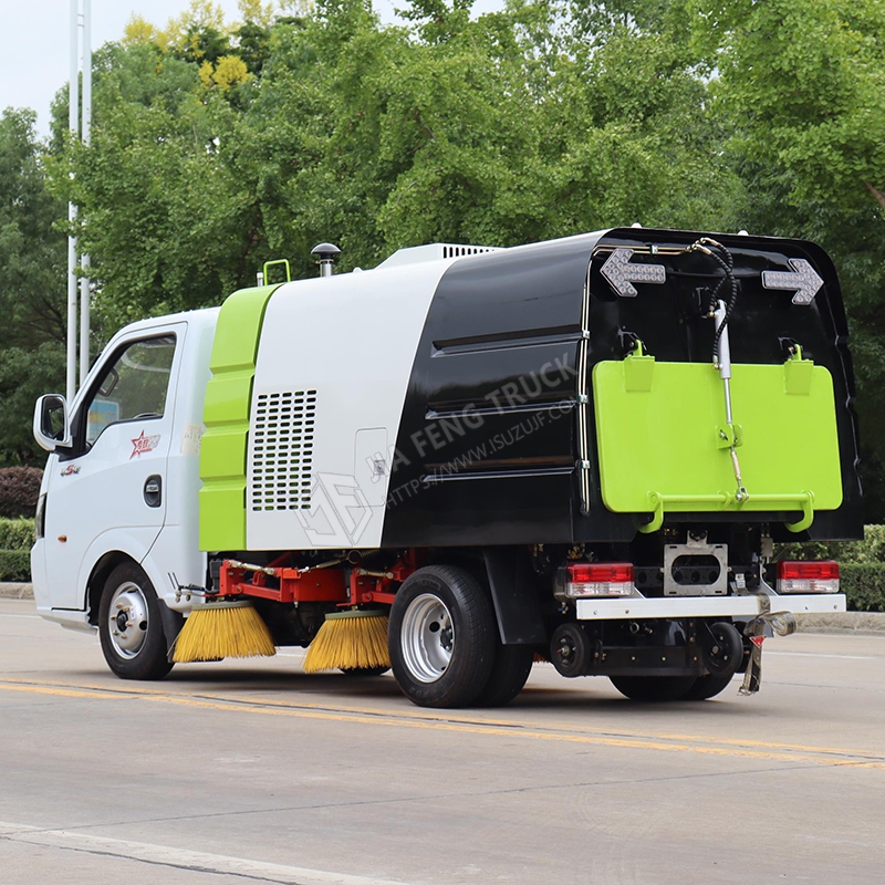 Dongfeng Tu Yi 4-cubic-meter Sweeper Truck