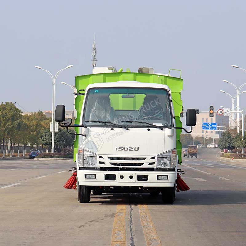 Isuzu High-Pressure Street Cleaning Truck