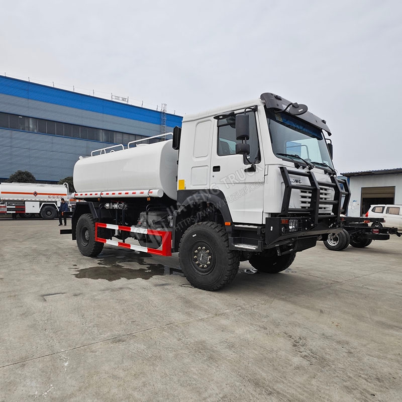 Sinotruk Howo 10-Ton Water Tanker with Engineering Chassis