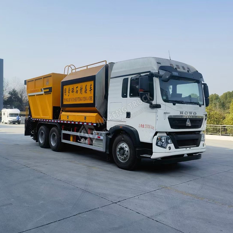 Sinotruk HOW6X4 Synchronous Stone Chip Sealing Machine